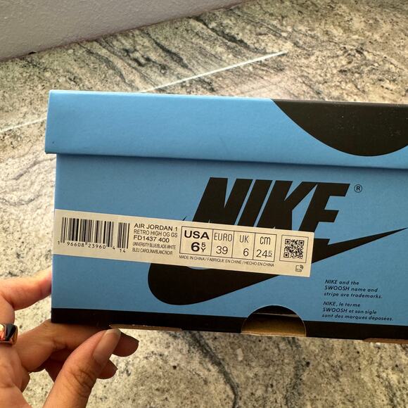 Air Jordan 1 Retro High OG University Blue GS 6.5 - Picture 8 of 8